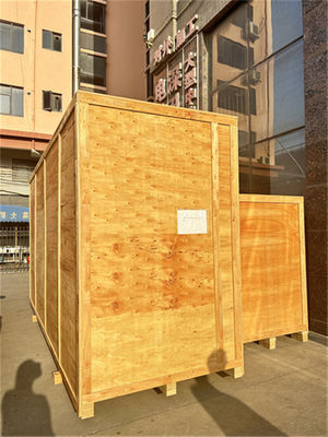 Test Laboratuvarı, İletkenler Üzerinde Dikey Alev Yayılmasına Karşı Direnç Testini Yapmaktadır