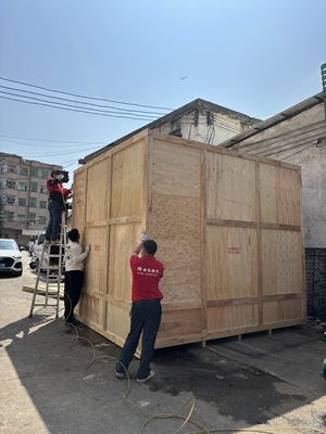 İzolatör Çoklu Gerilim Testi İçin Plastik Test Ekipmanı 50C Nemli Isıda
