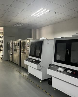 Yüksek voltaj kaçağı takibi, test makinesinde 6-10 saat boyunca test edilir.