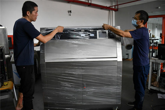 ISO 4892-3 UV Hızlandırılmış Hava Durumu Denetleyicisi Çevre Deneme Odası